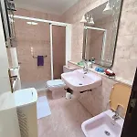 Monkey Villa *